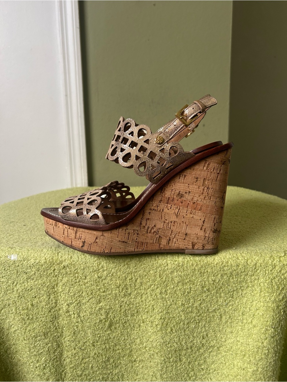 Tory Burch Metallic Gold Laser-Cut Cork Wedges Like New